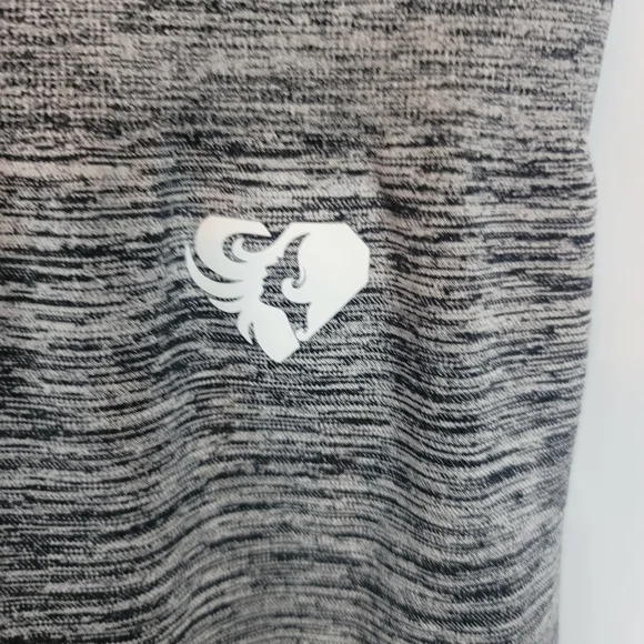 Women's Best Gray Leggings - Picture 3 of 7